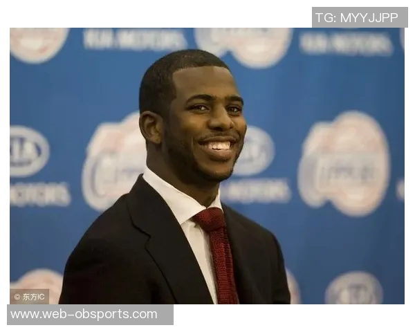 布克坚定表示在菲尼克斯继续追求梦想期待为城市带来更多改变与成就