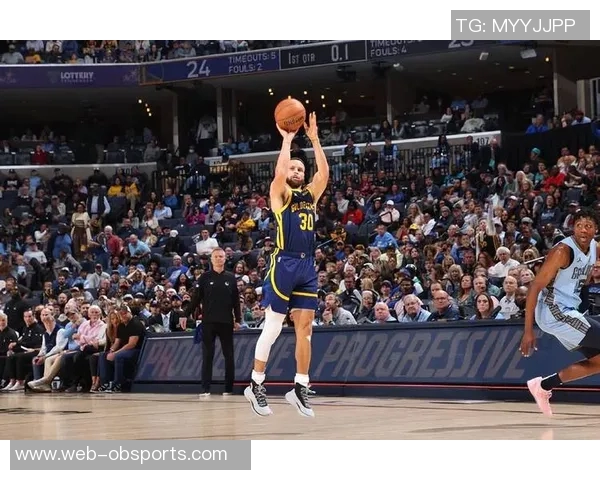 库里回应文班干扰罚球事件称特意配合球迷反应