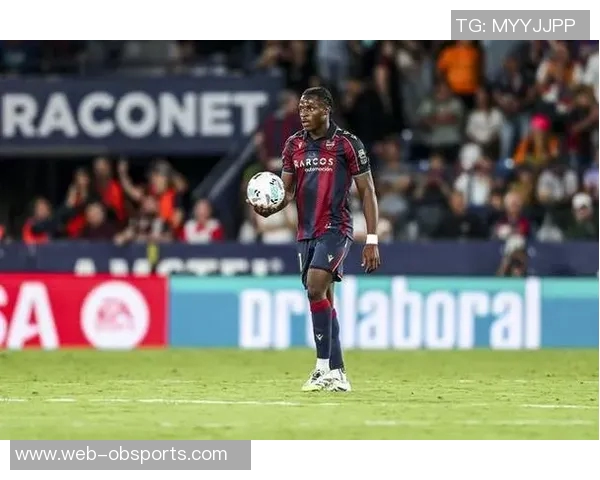 喀麦隆主帅期待执教德容并看好艾永成为顶级射手 喀麦隆主帅期待执教德容并看好艾永成为顶级射手